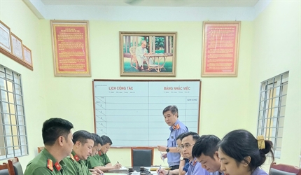 Viện KSND huyện Hoài Đức tiến hành kiểm sát trực tiếp việc tạm giữ, tạm...